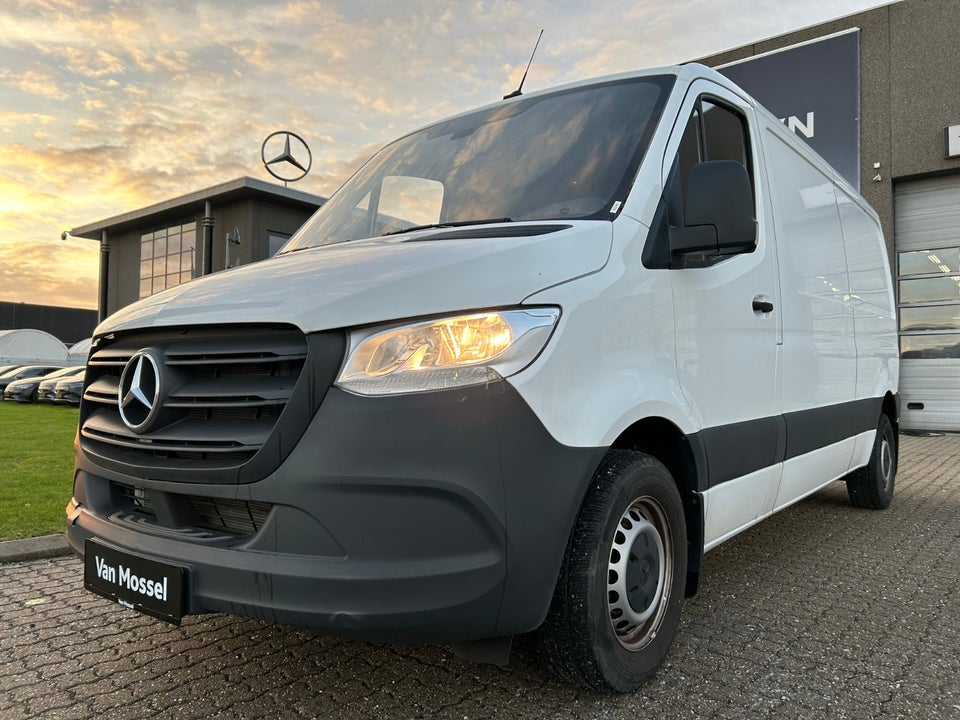 Mercedes Sprinter 215 2,0 CDi A2 Kassevogn aut. FWD