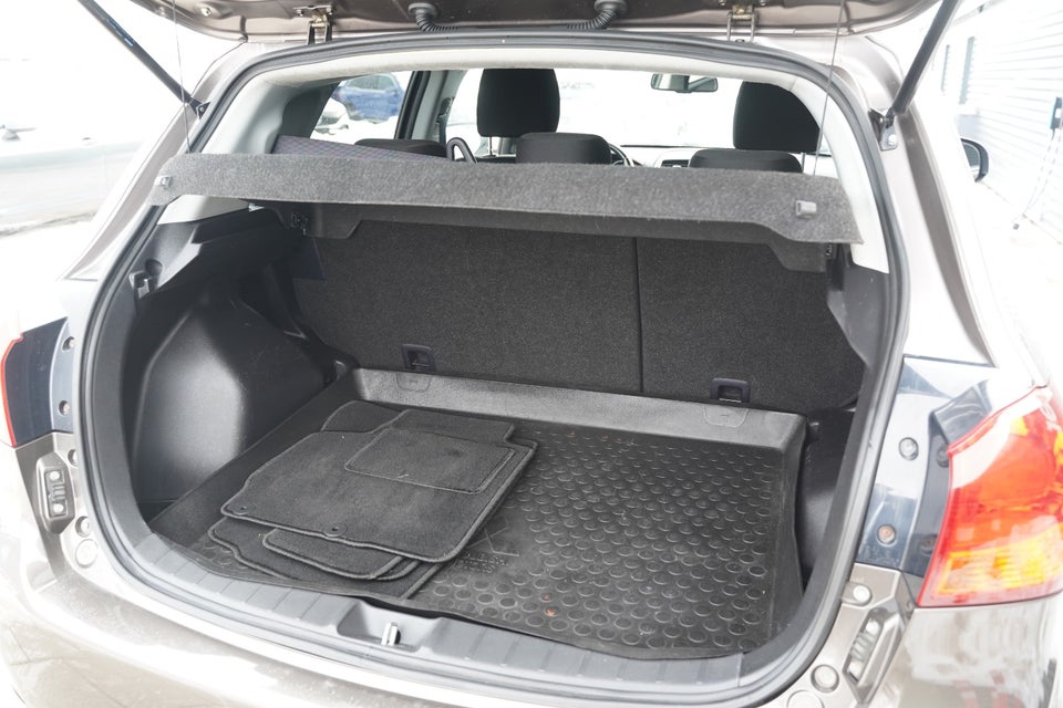 Mitsubishi ASX 1,6 Invite 5d