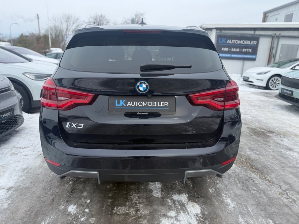 BMW iX3 Charged 5d