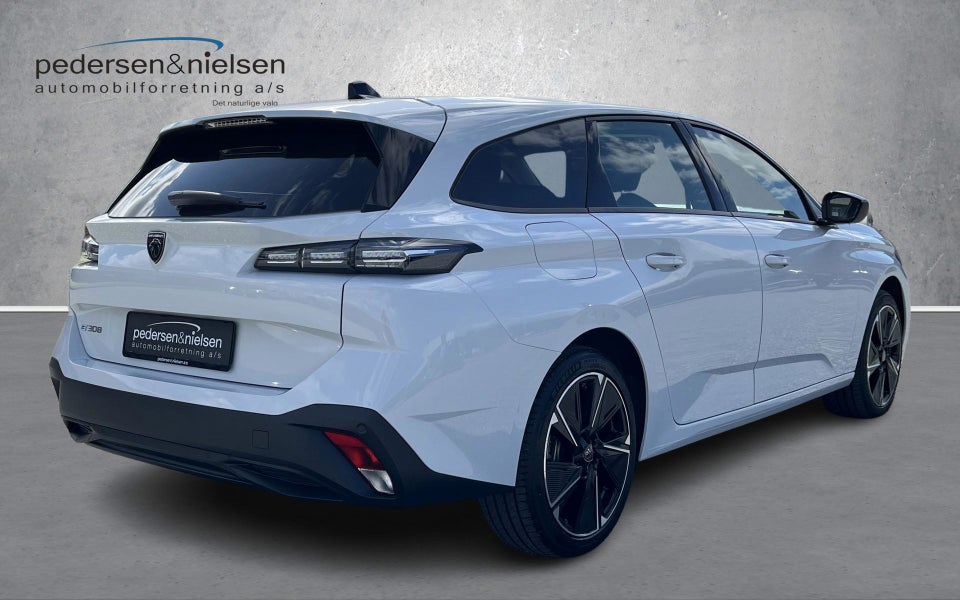 Peugeot e-308 54 Style SW 5d