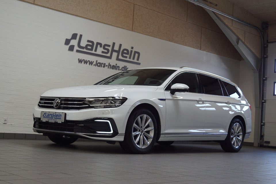 VW Passat 1,4 GTE High Variant DSG 5d