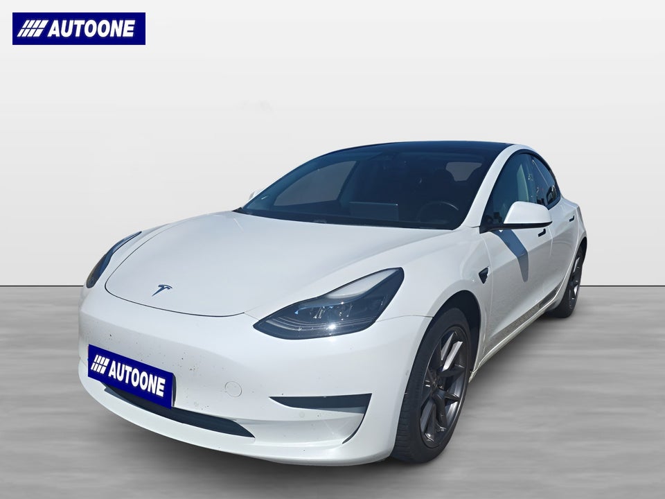 Tesla Model 3 Standard Range+ RWD 4d