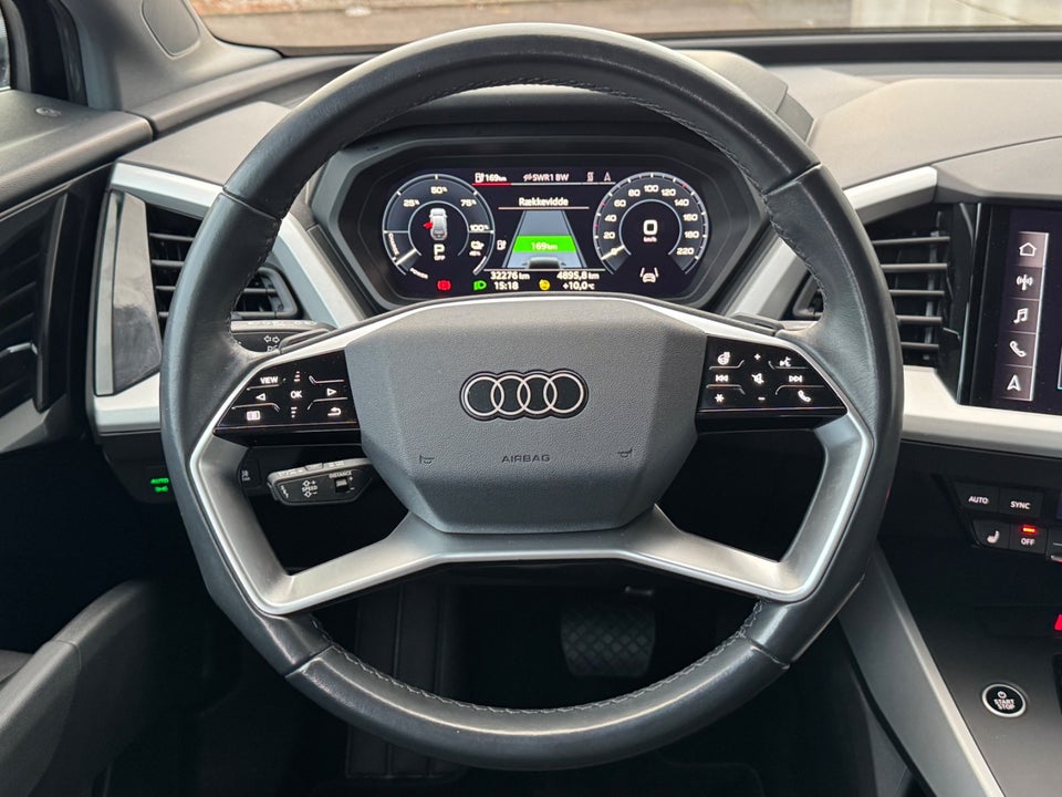 Audi Q4 e-tron 40  5d