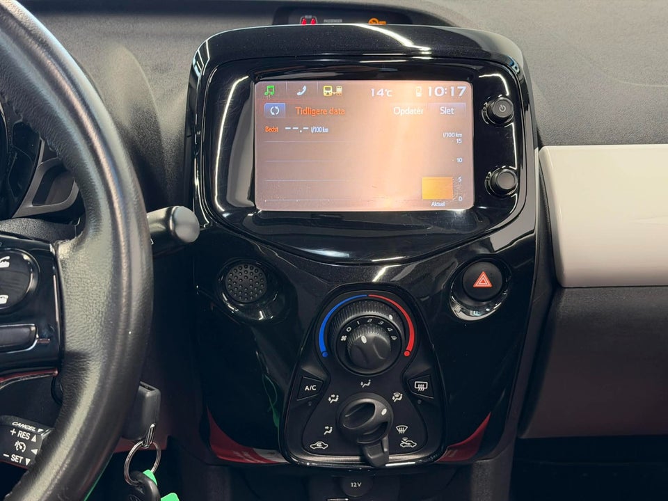Toyota Aygo 1,0 VVT-i x-sky 5d