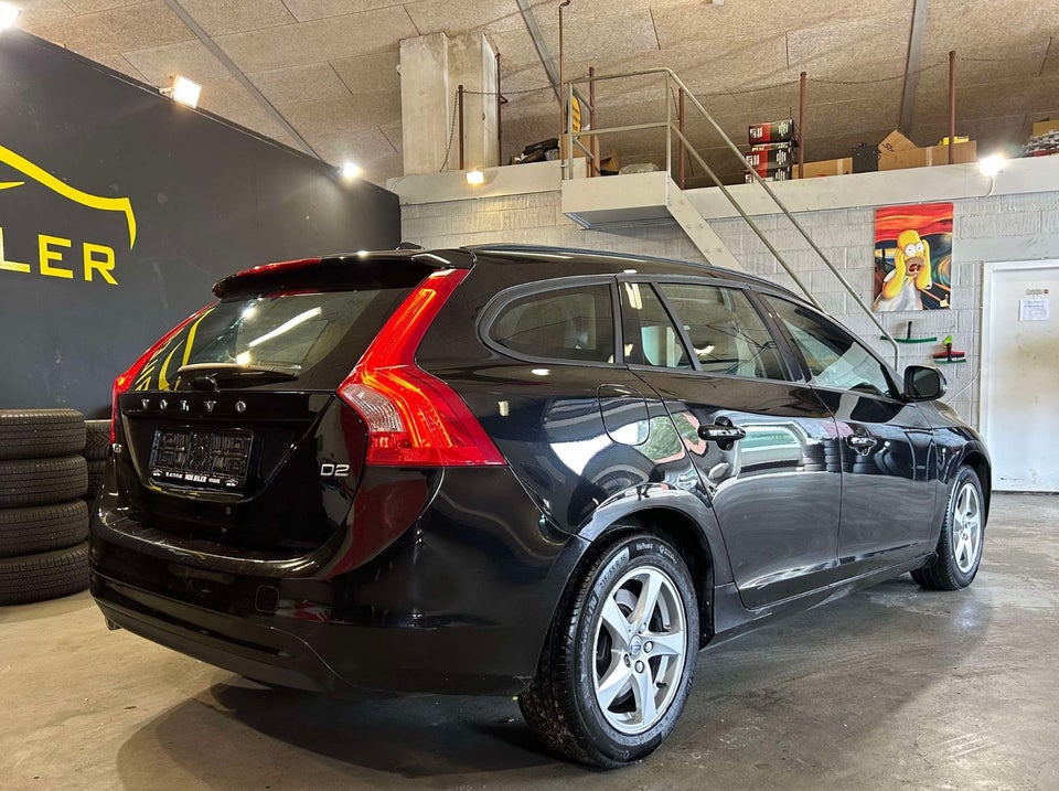 Volvo V60 2,0 D2 120 Momentum 5d