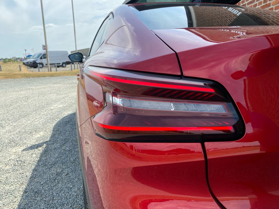 Citroën ë-C4 X 50 Palais Sky 4d