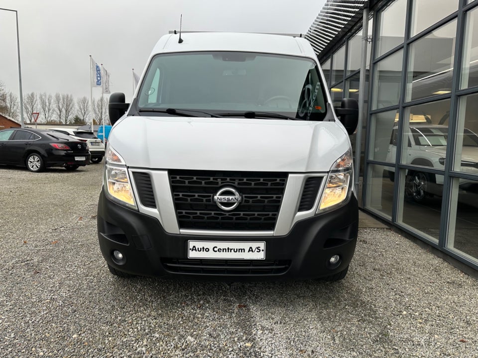 Nissan NV400 2,3 dCi 145 L2H2 Working Star