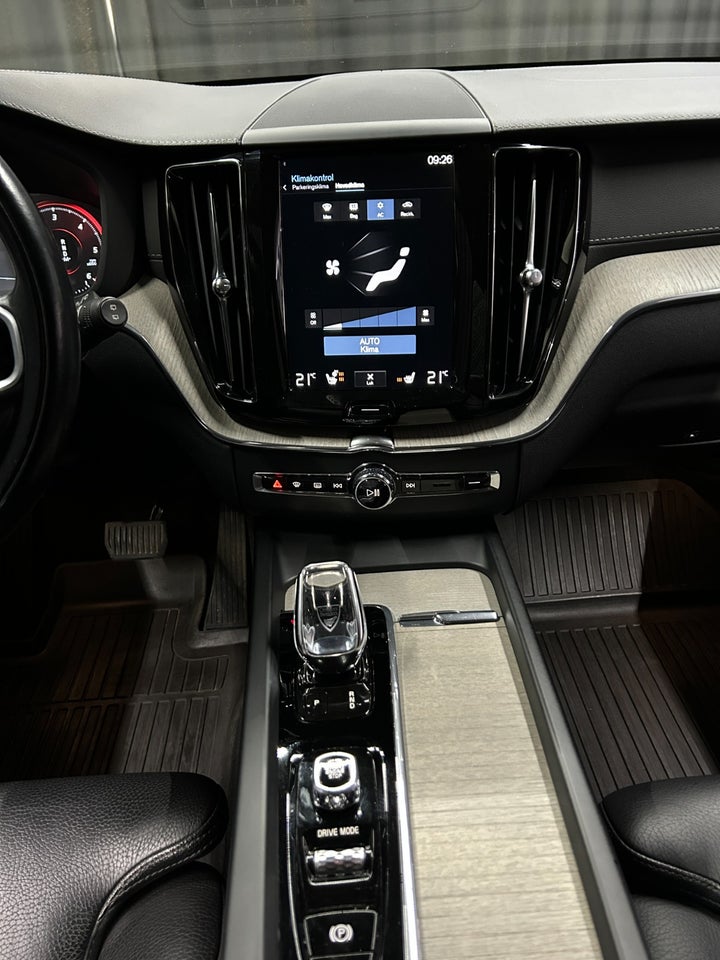 Volvo XC60 2,0 B4 197 Inscription aut. AWD 5d