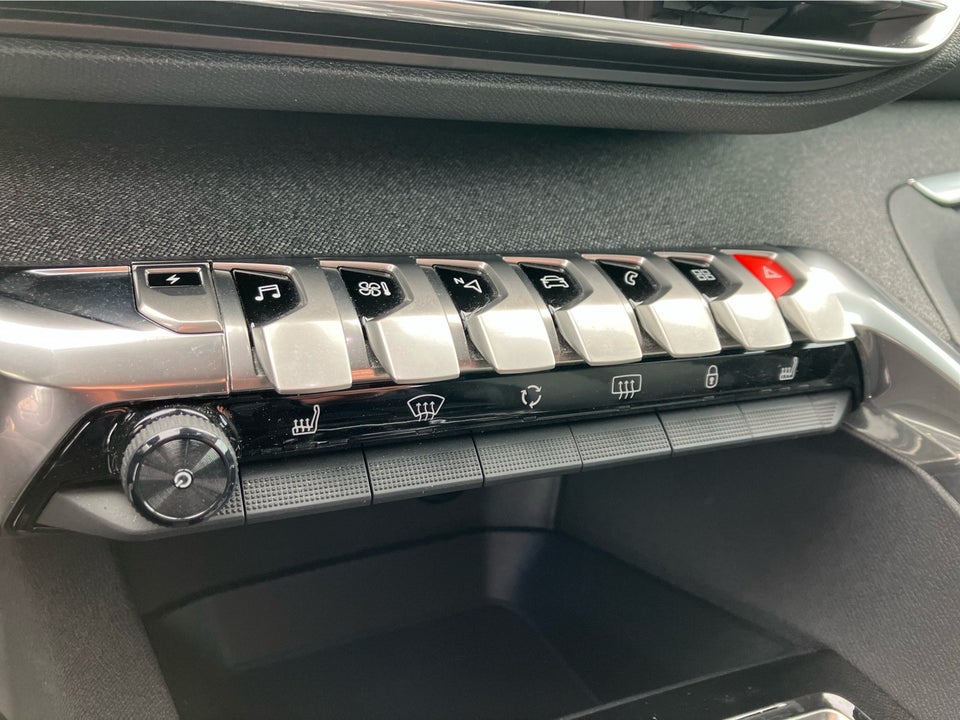 Peugeot 3008 1,6 Hybrid Allure Pack EAT8 5d