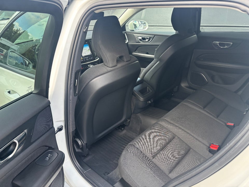 Volvo V60 2,0 D4 190 Momentum aut. 5d