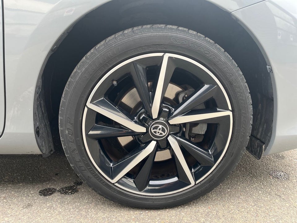 Toyota Auris 1,8 Hybrid H2 Style Touring Sports CVT 5d