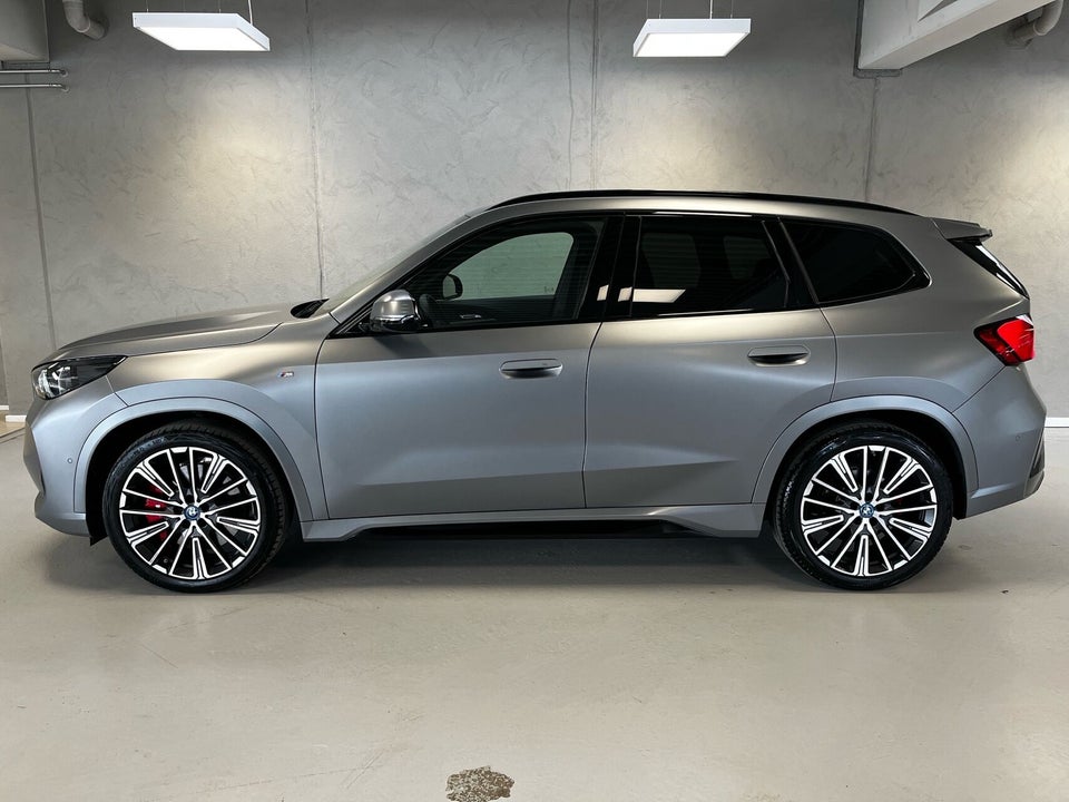 BMW iX1 xDrive30 M-Sport 5d