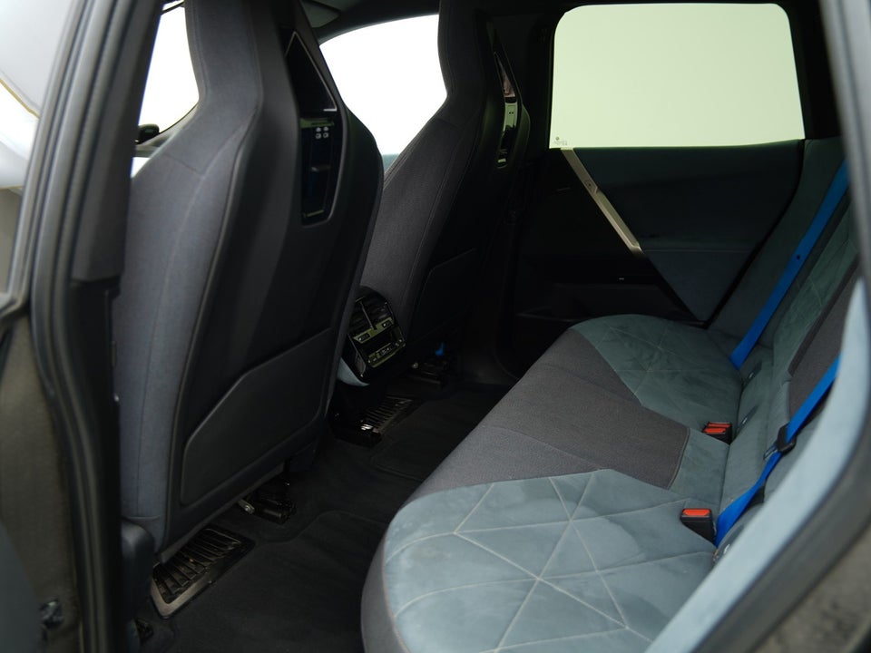 BMW iX xDrive40 Fully Charged M-Sport 5d