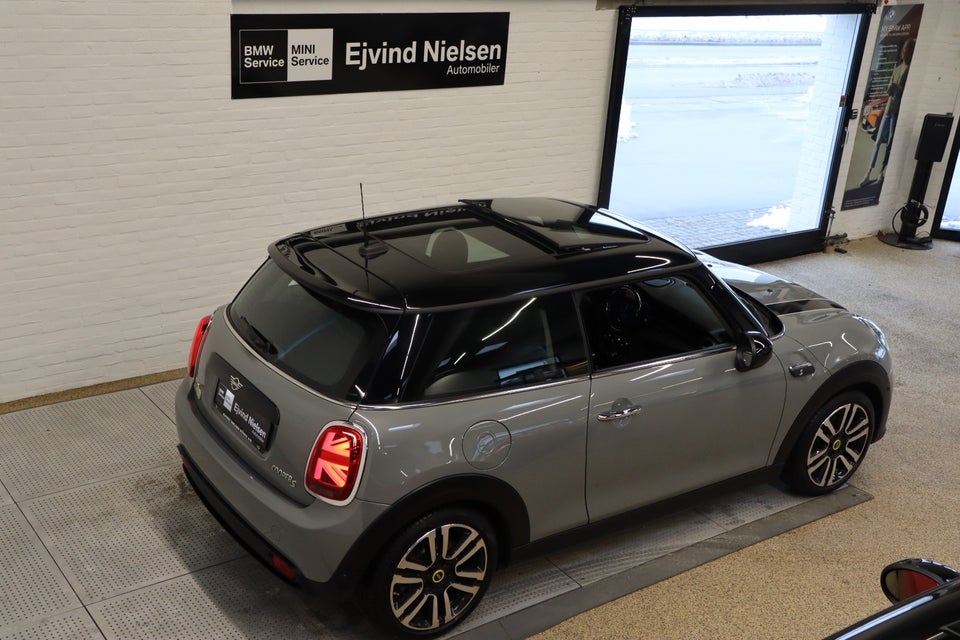 MINI Cooper SE Edition Premium Plus 3d