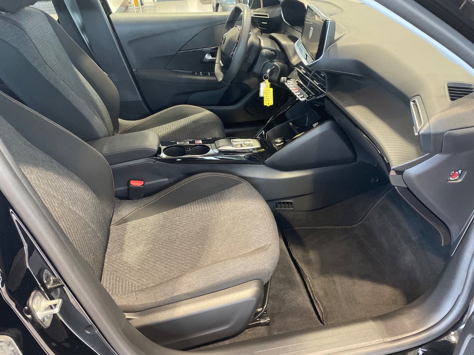 Peugeot e-208 50 Style 5d