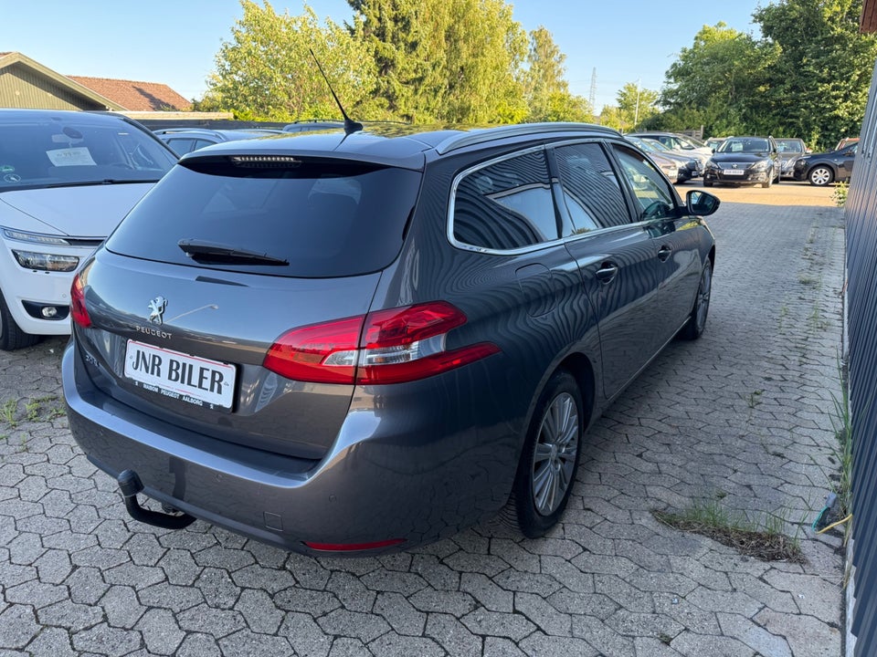 Peugeot 308 1,6 BlueHDi 120 Allure Sky SW 5d