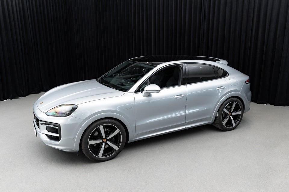 Porsche Cayenne 3,0 E-Hybrid Coupé Tiptr. 5d
