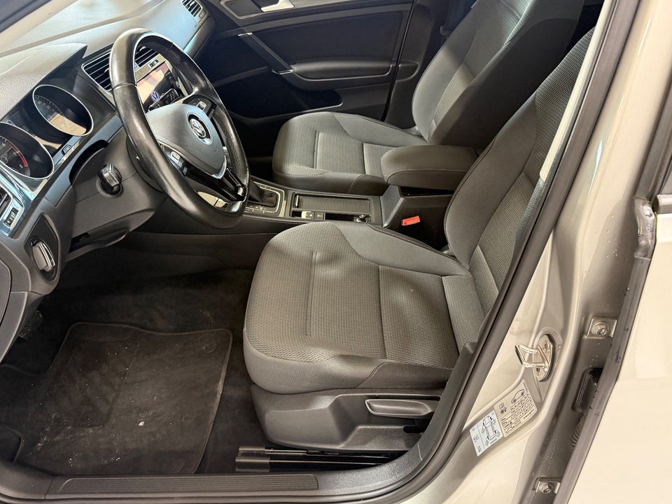 VW Golf VII 1,4 TSi 125 Comfortline DSG 5d