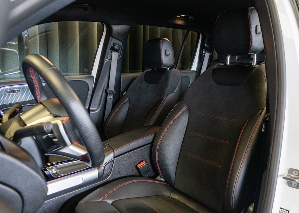 Mercedes EQB300 AMG Line 4Matic 7prs 5d