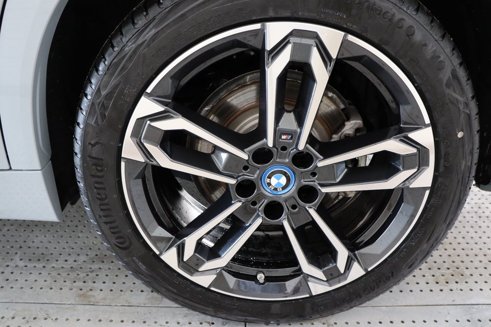 BMW iX2 eDrive20 M-Sport Premium 5d