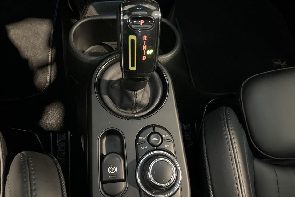 MINI Cooper SE Maximise 3d