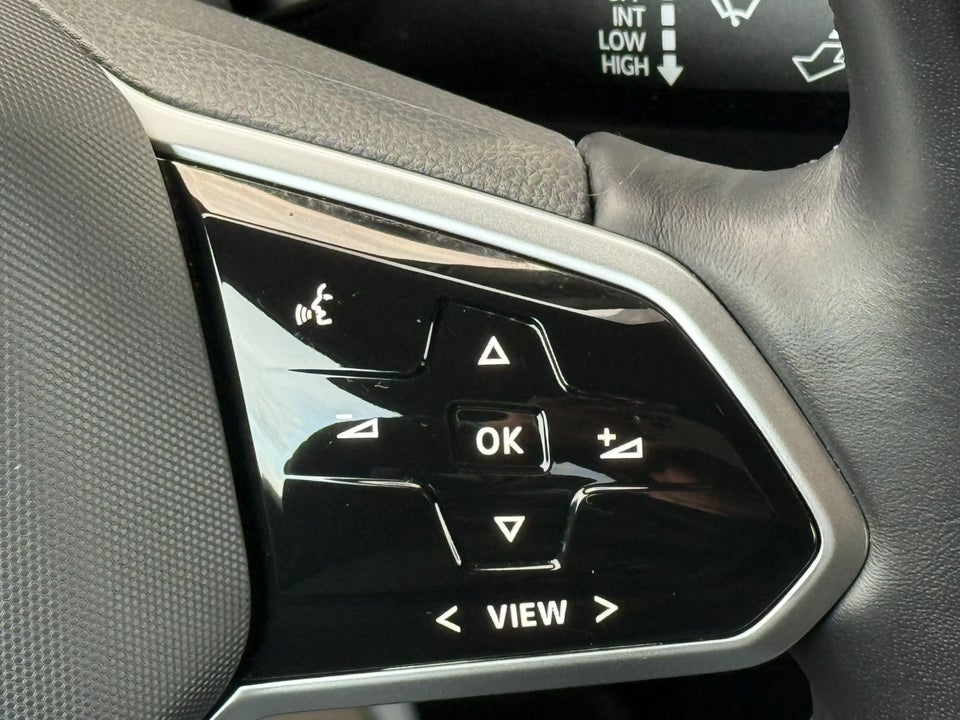 VW ID.4 77 Pro Performance 75 Years Edition 5d