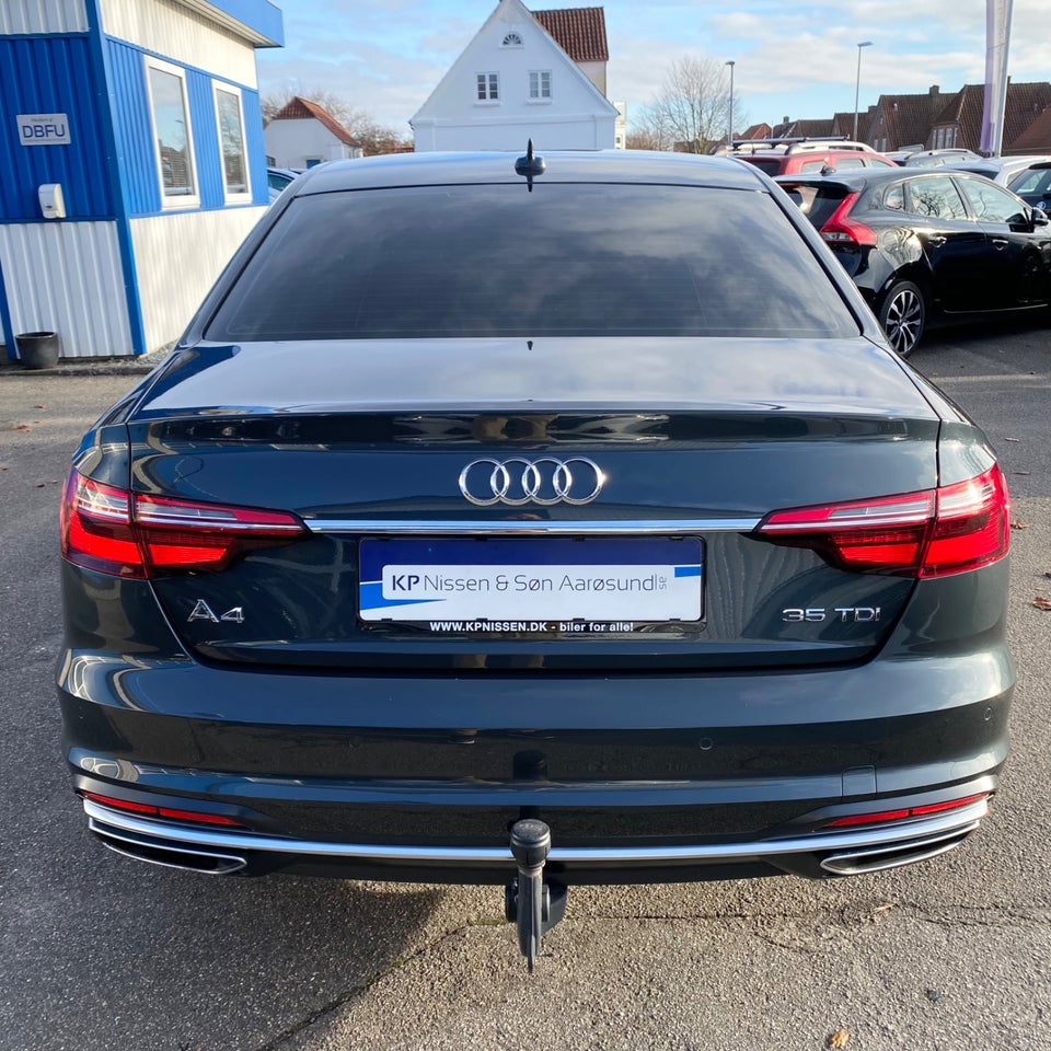 Audi A4 35 TDi Prestige S-tr. 4d