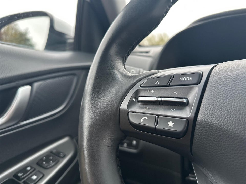 Hyundai Kona 39 EV Select 5d