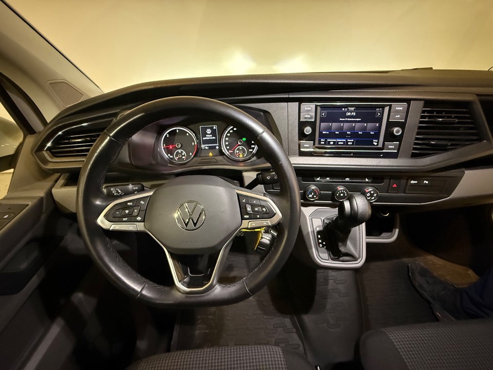 VW Transporter 2,0 TDi 150 Kassevogn DSG lang