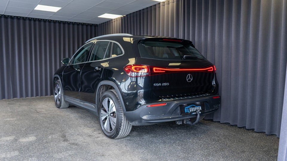 Mercedes EQA250 Progressive 5d