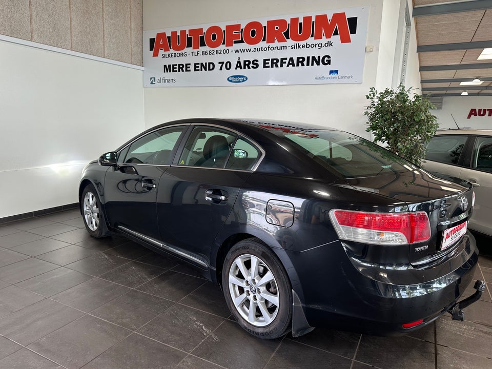 Toyota Avensis 2,0 D-4D T3 4d