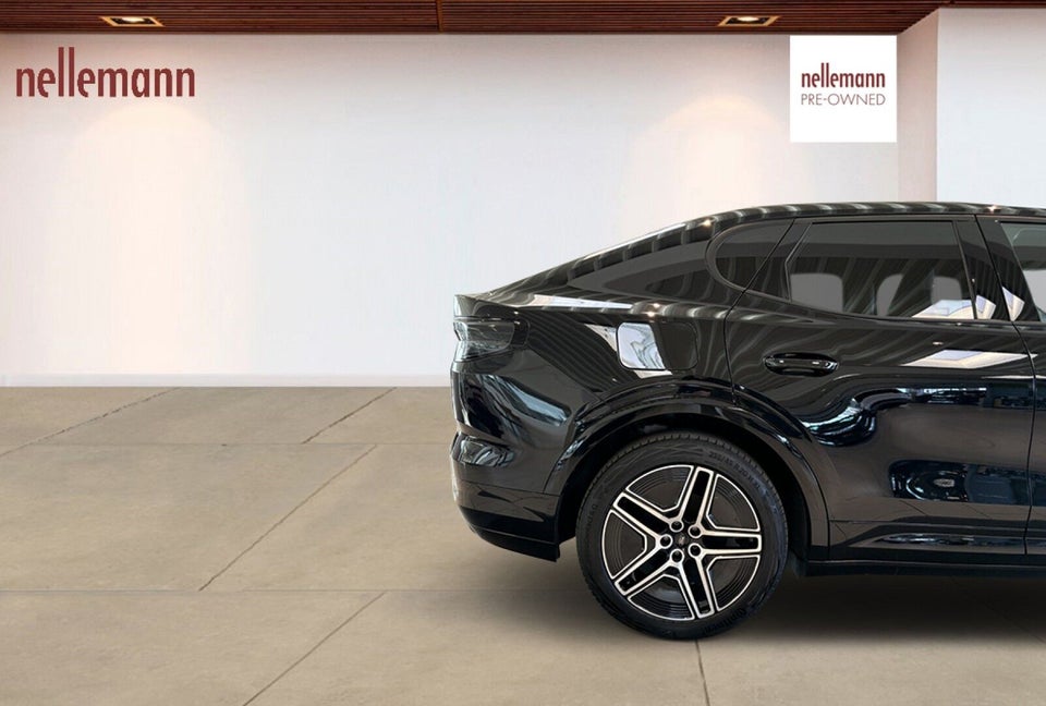 Ford Capri 77 Premium Extended Range 5d