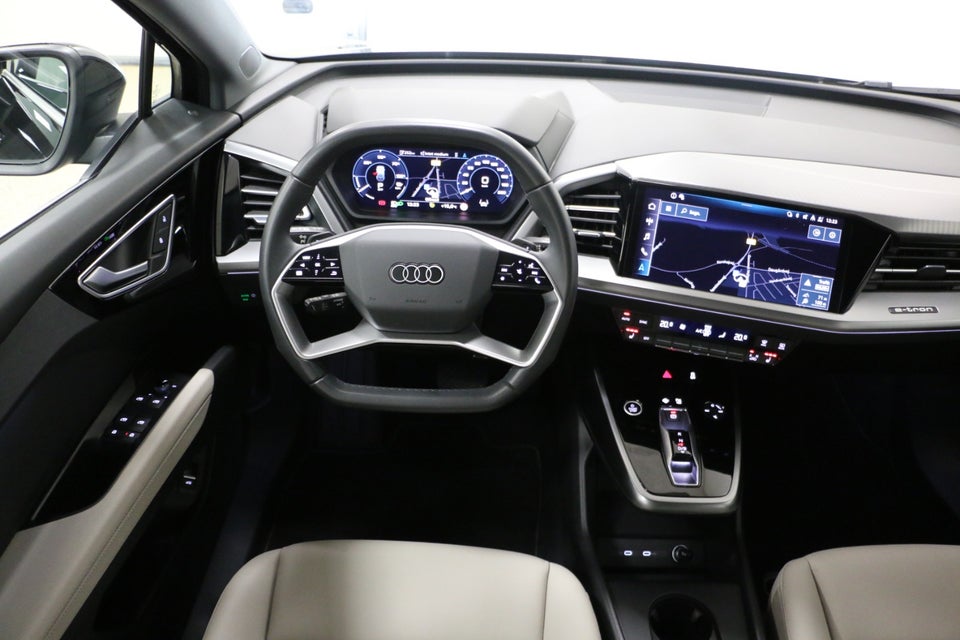 Audi Q4 e-tron 45 quattro 5d