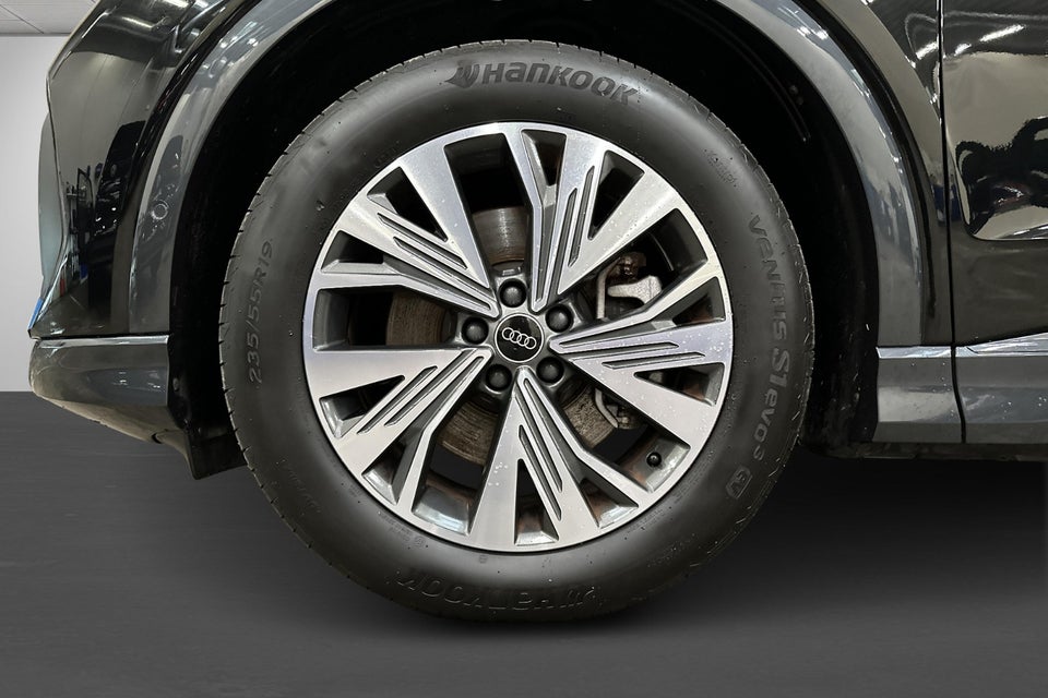 Audi Q4 e-tron 45 Progress 5d