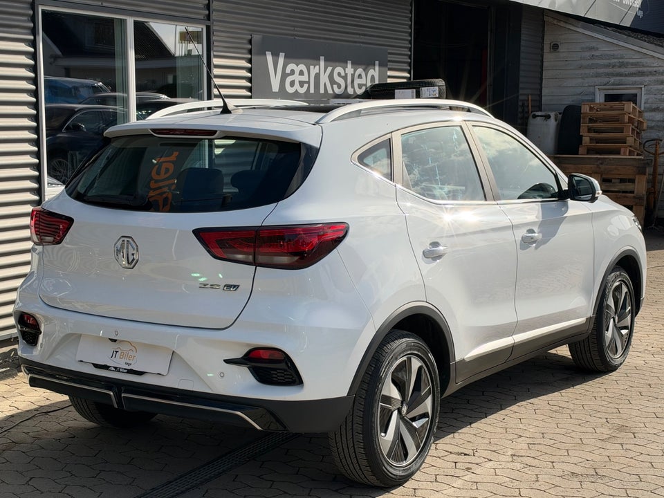 MG ZS 70 Luxury 5d