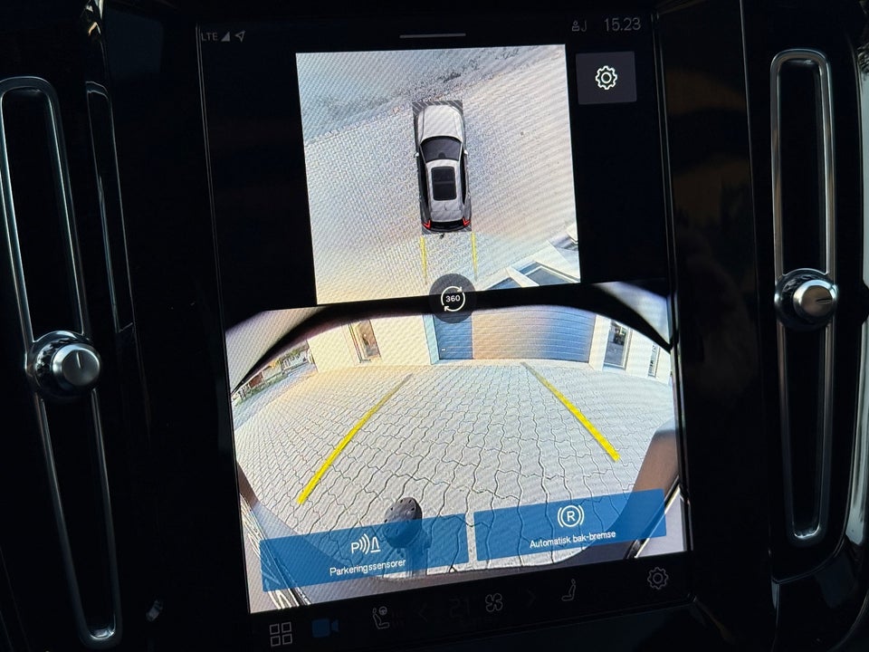 Volvo EX40 Extended Range Black Edition 5d