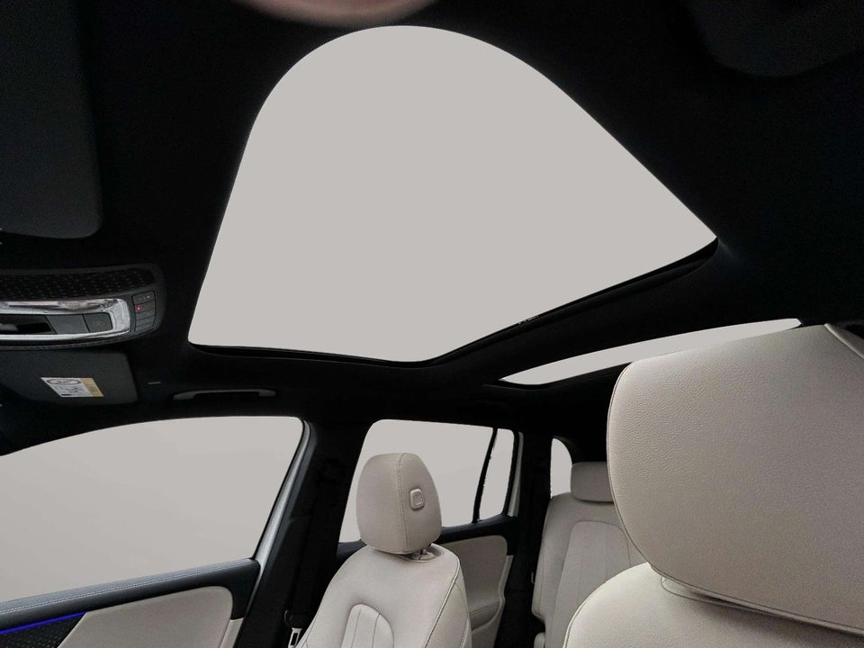 Mercedes EQB300 Progressive 4Matic 5d