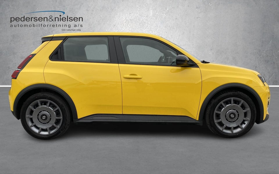 Renault 5 E-Tech 40 Evolution 5d