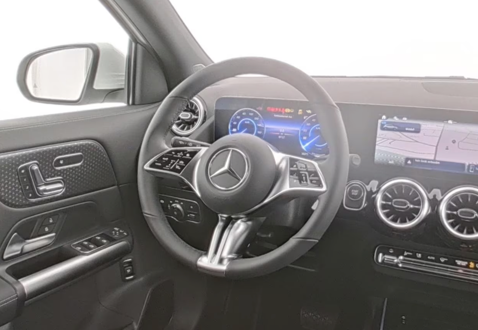 Mercedes EQA250+ Progressive Advance Plus 5d