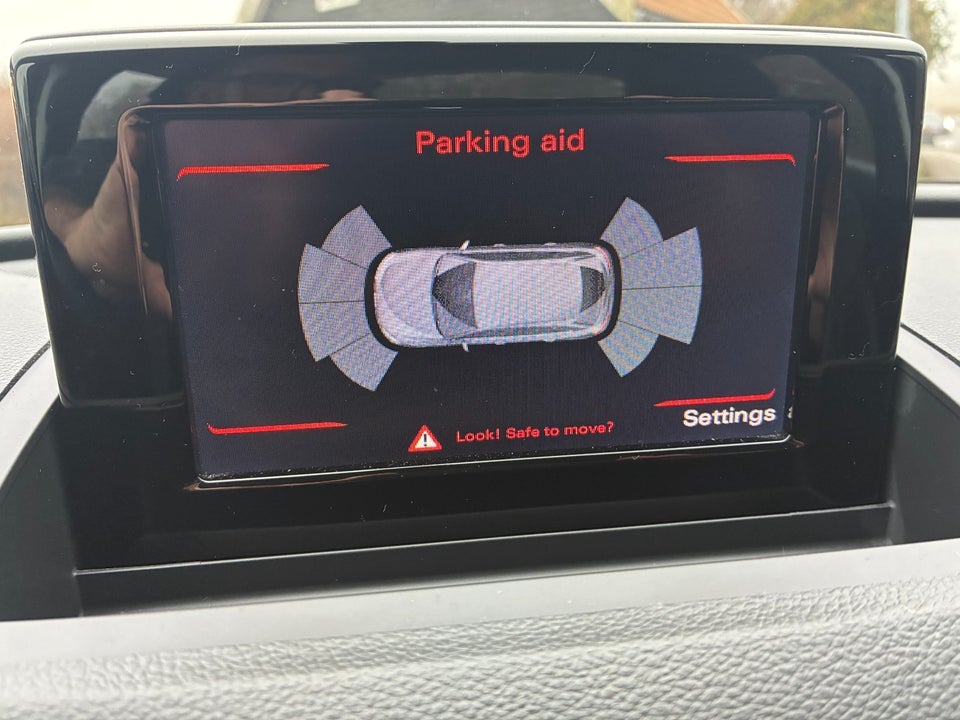 Audi Q3 1,4 TFSi 150 Sport S-tr. 5d