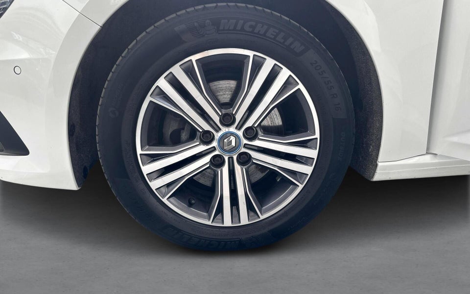 Renault Megane IV 1,6 E-Tech Zen Sport Tourer 5d