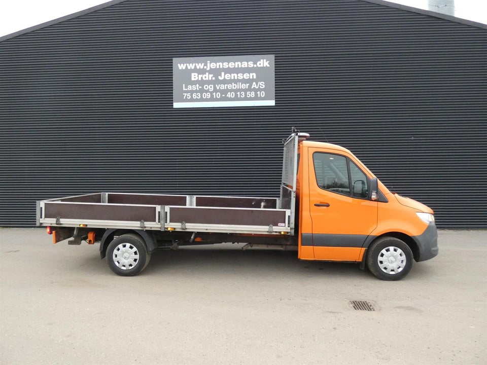Mercedes Sprinter 319 3,0 CDi A3 Chassis aut. RWD 2d