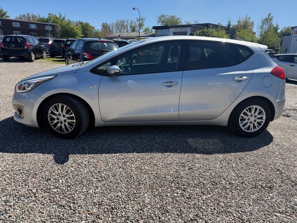 Kia Ceed 1,0 T-GDi Style 5d