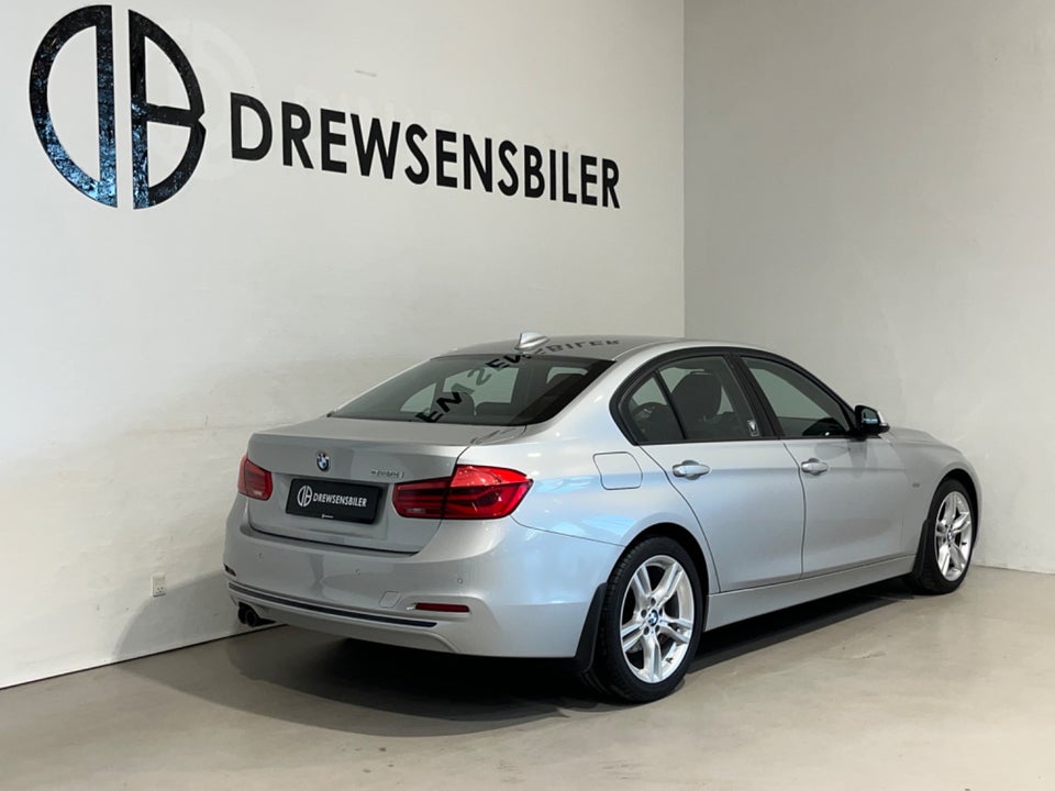 BMW 320i 2,0 Sport Line aut. 4d