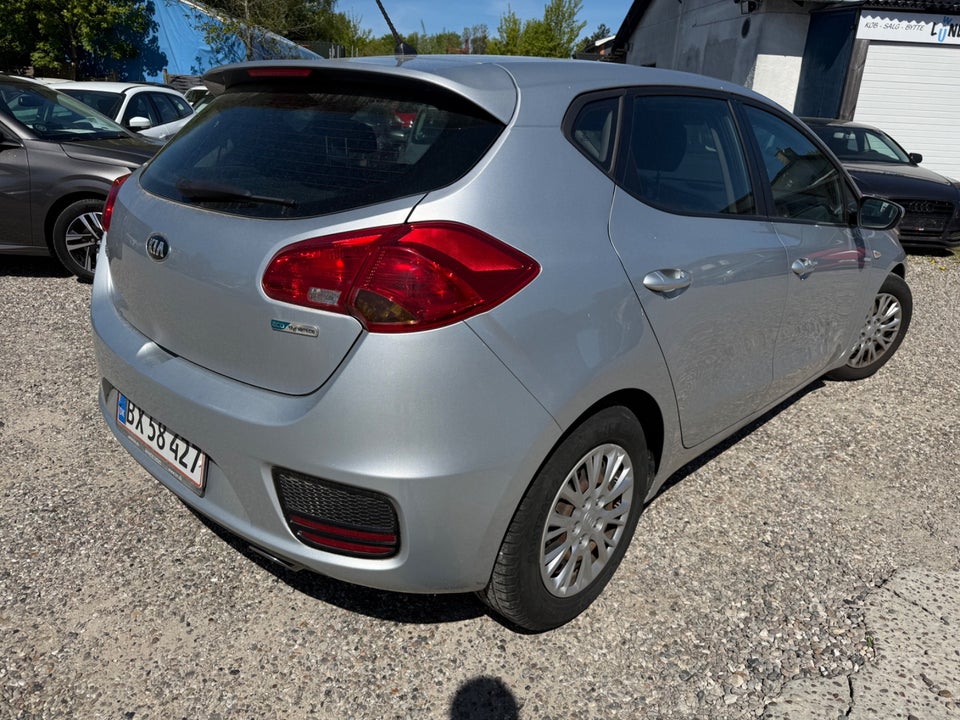 Kia Ceed 1,0 T-GDi Style 5d