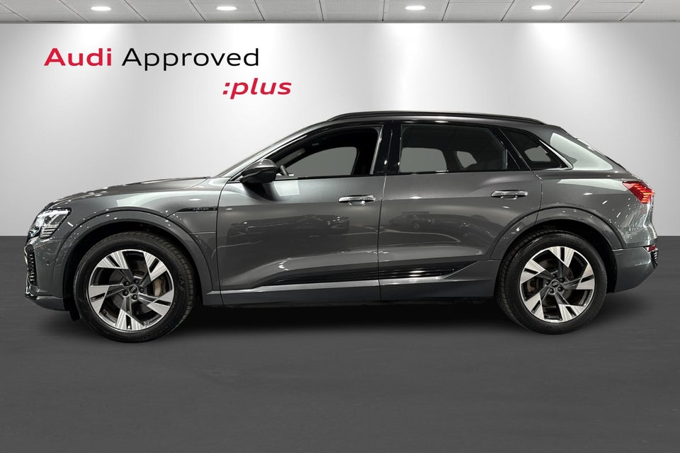 Audi Q8 e-tron 55 S-line quattro 5d