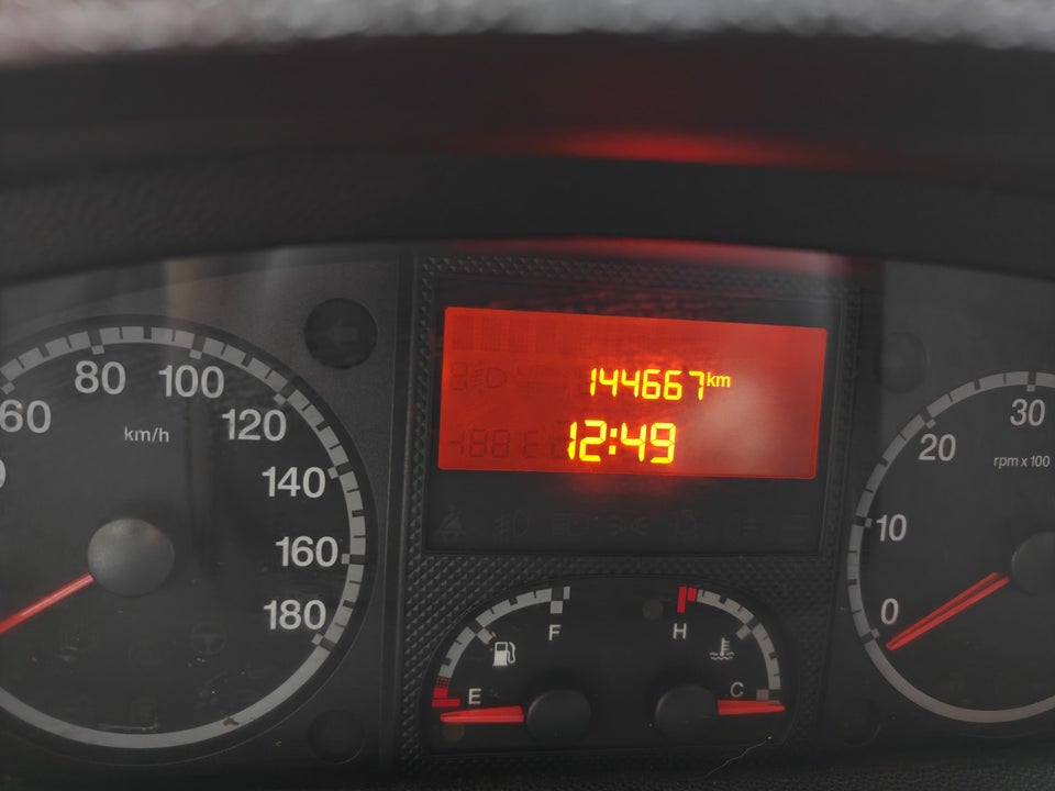 Peugeot Boxer 330 2,2 HDi 110 Kassevogn L1H1