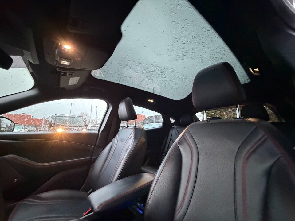 Ford Mustang Mach-E 98 Extended Range Tech2 AWD 5d