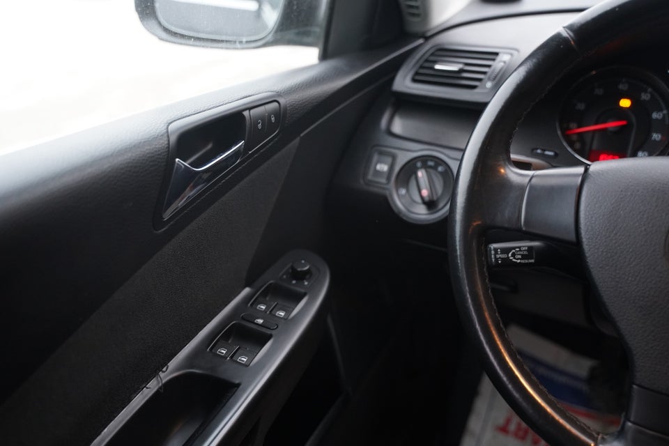 VW Passat 2,0 FSi Comfortline 4d