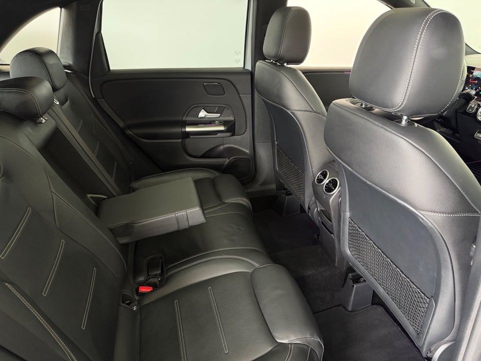 Mercedes B220 d 2,0 AMG Line aut. 5d